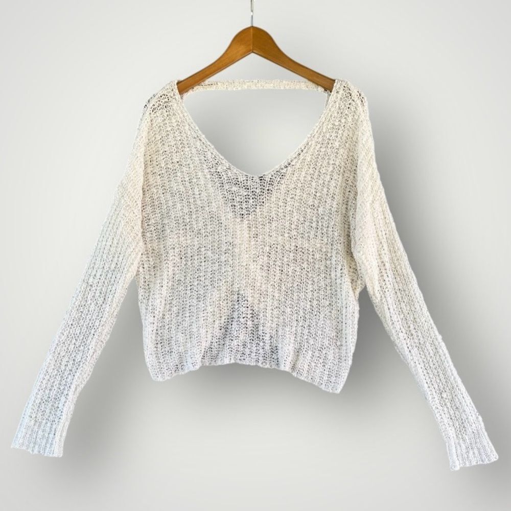 🎉5 for $45🎉 Love tree knit top sweater size M white